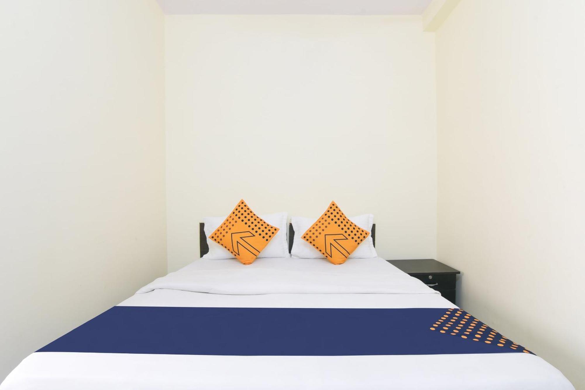 Spot On Sangam Palace Ню Делхи Екстериор снимка